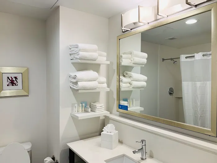Hampton Inn Louisville East/Hurstbourne 4
