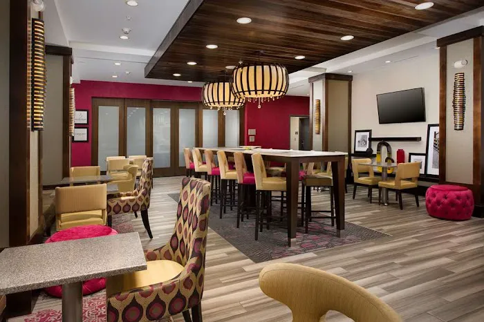 Hampton Inn Louisville East/Hurstbourne 4