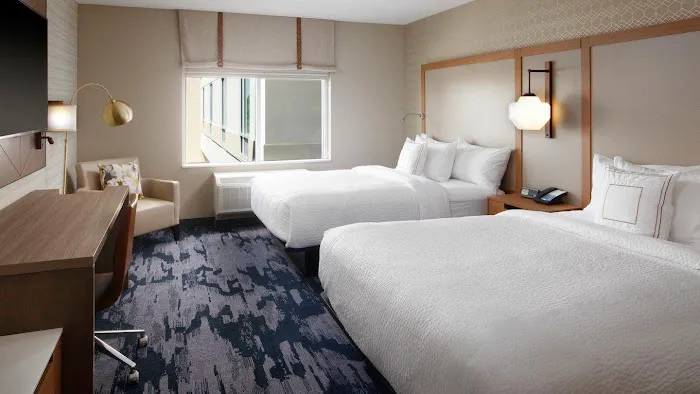 Fairfield Inn & Suites Louisville Northeast 4