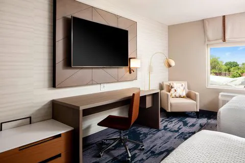 Fairfield Inn & Suites Louisville Northeast 4