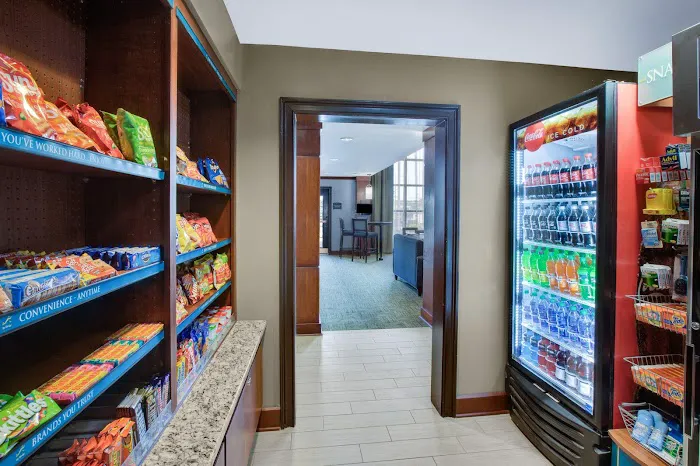 Staybridge Suites Louisville-East by IHG 4