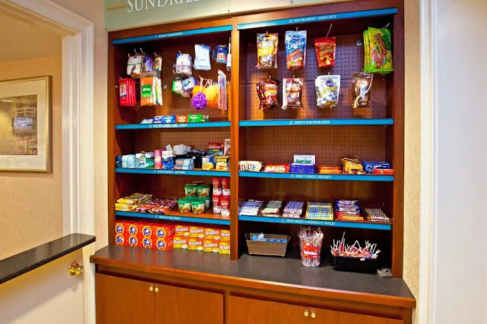 Staybridge Suites Louisville-East by IHG 4