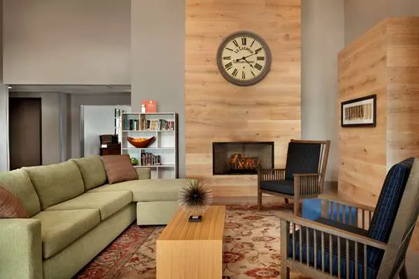 Country Inn & Suites by Radisson, Louisville East, KY 4