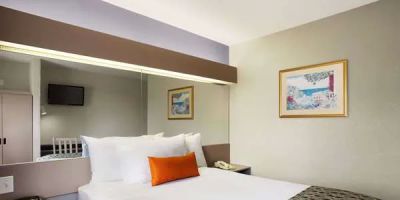 Microtel Inn & Suites by Wyndham Louisville East