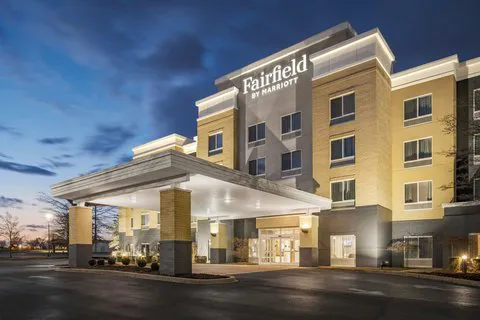 Fairfield Inn & Suites Louisville East 4