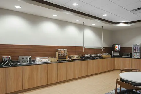 Fairfield Inn & Suites Louisville East 4