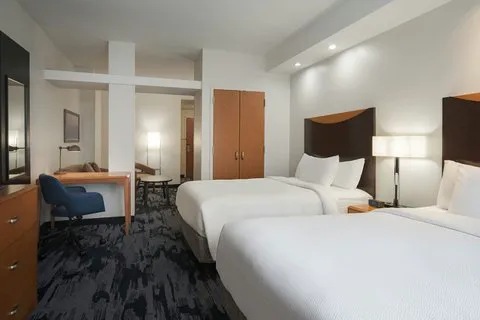 Fairfield Inn & Suites Louisville East 4