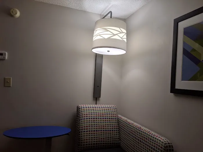 Holiday Inn Express & Suites Louisville East 4
