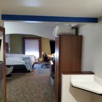 Holiday Inn Express & Suites Louisville East ico