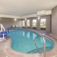 La Quinta Inn & Suites by Wyndham Louisville East ico