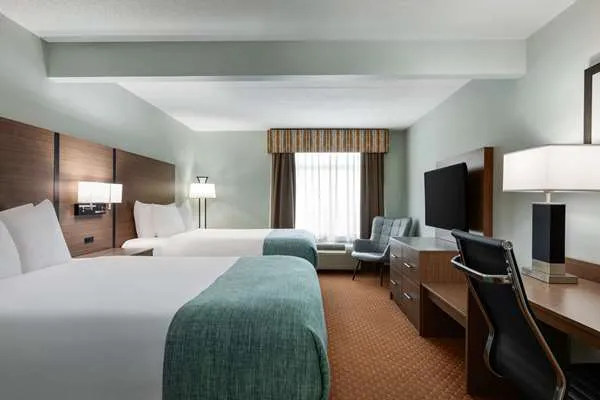 Wingate by Wyndham Louisville East 4