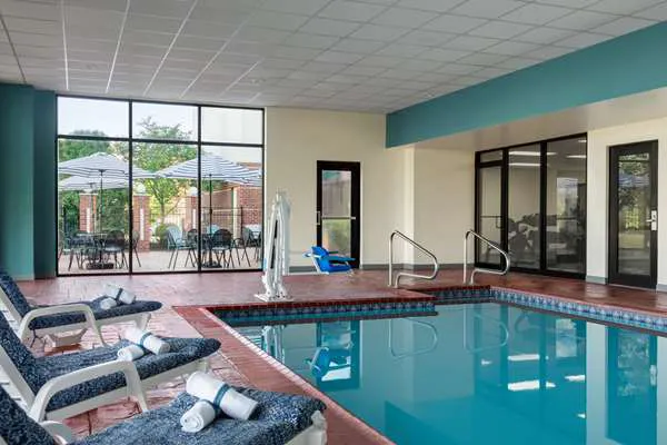 Wingate by Wyndham Louisville East 4