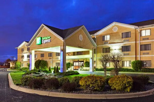 Holiday Inn Express Louisville Northeast by IHG 4