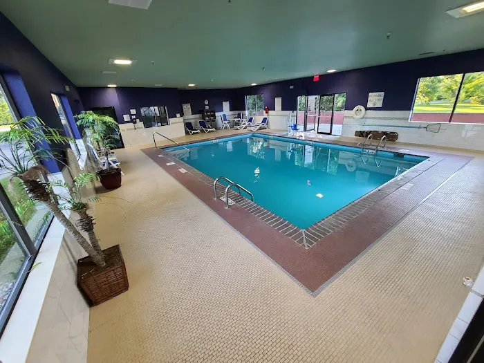 Holiday Inn Express Louisville Northeast by IHG 4