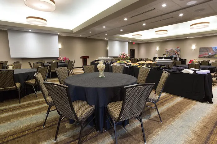 Drury Inn & Suites Louisville North 4