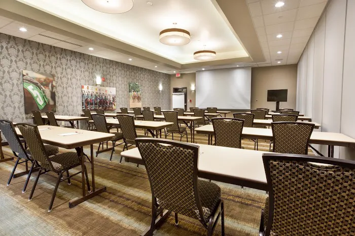Drury Inn & Suites Louisville North 4