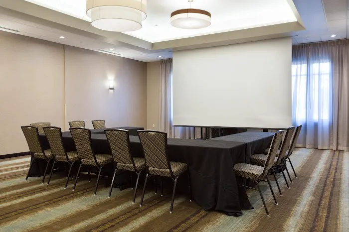 Drury Inn & Suites Louisville North 4