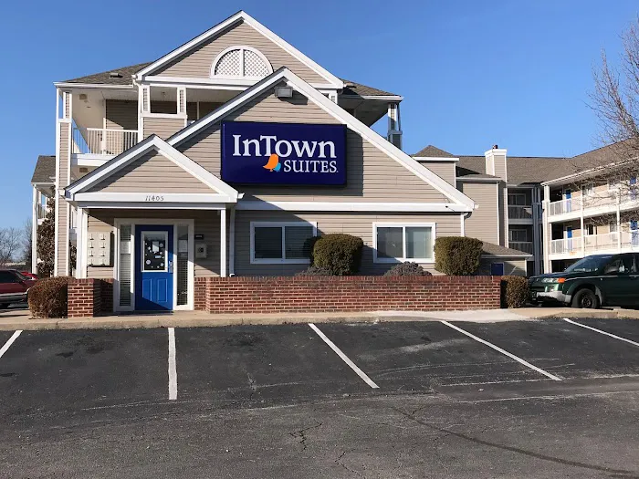 InTown Suites Extended Stay Louisville KY - Northeast 4