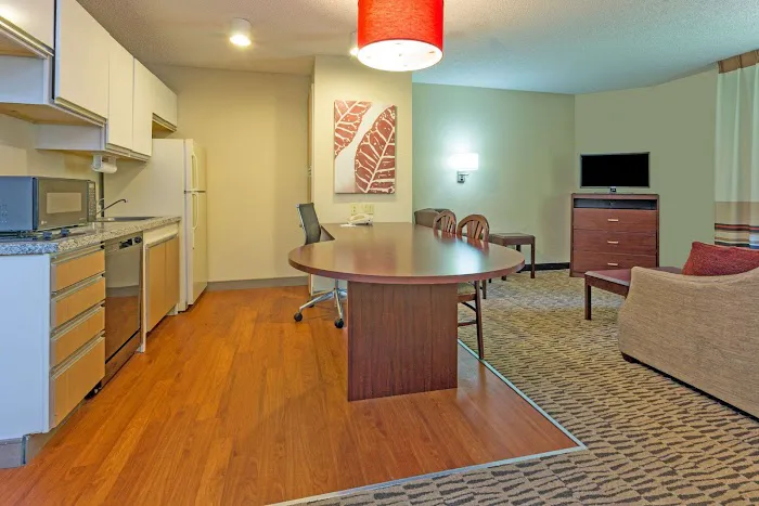 MainStay Suites Louisville Jeffersontown 4