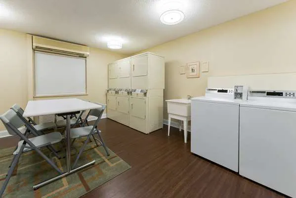 MainStay Suites Louisville Jeffersontown 4