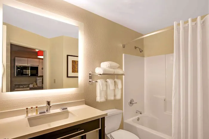 MainStay Suites Louisville Jeffersontown 4