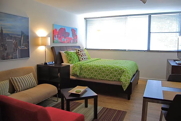 Studios On 25th - Furnished Extended-Stay Apartments / Corporate Apartments / Vacation Rentals 5
