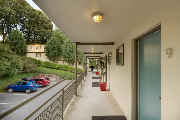 Studios On 25th - Furnished Extended-Stay Apartments / Corporate Apartments / Vacation Rentals 5