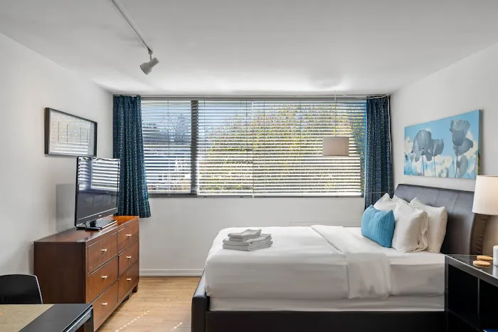 Studios On 25th - Furnished Extended-Stay Apartments / Corporate Apartments / Vacation Rentals 5