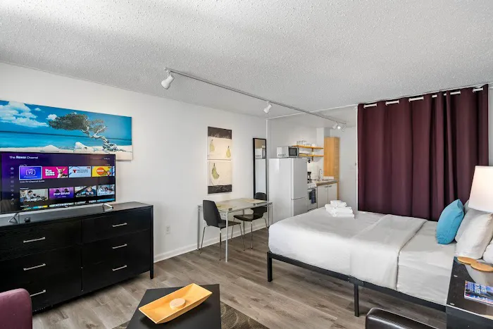 Studios On 25th - Furnished Extended-Stay Apartments / Corporate Apartments / Vacation Rentals 5