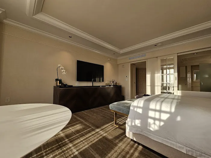 The St. Regis Atlanta 5