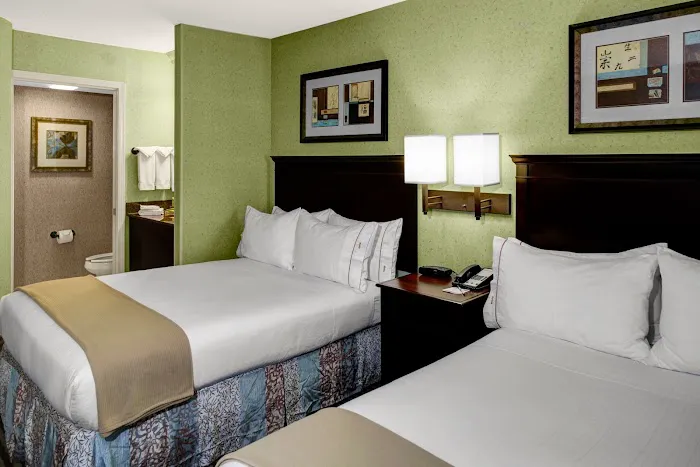Holiday Inn Express & Suites Atlanta Buckhead by IHG 5