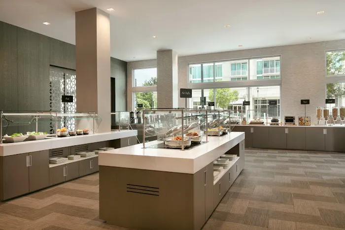 Embassy Suites by Hilton Atlanta Midtown 5