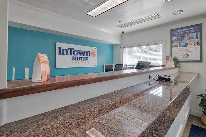 InTown Suites Extended Stay Atlanta GA - West Midtown 5