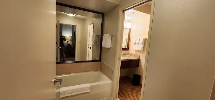 Atlanta Marriott Suites Midtown 5