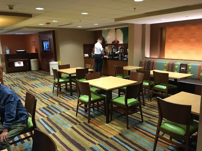 Fairfield Inn & Suites Atlanta Buckhead 5