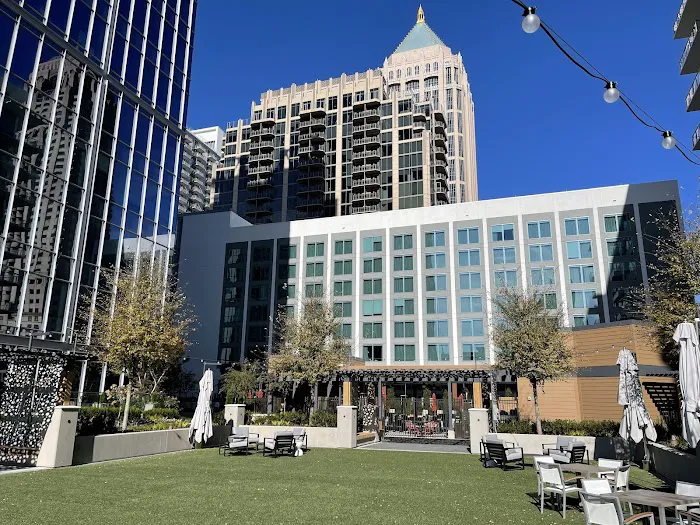 Epicurean Atlanta, Autograph Collection 5