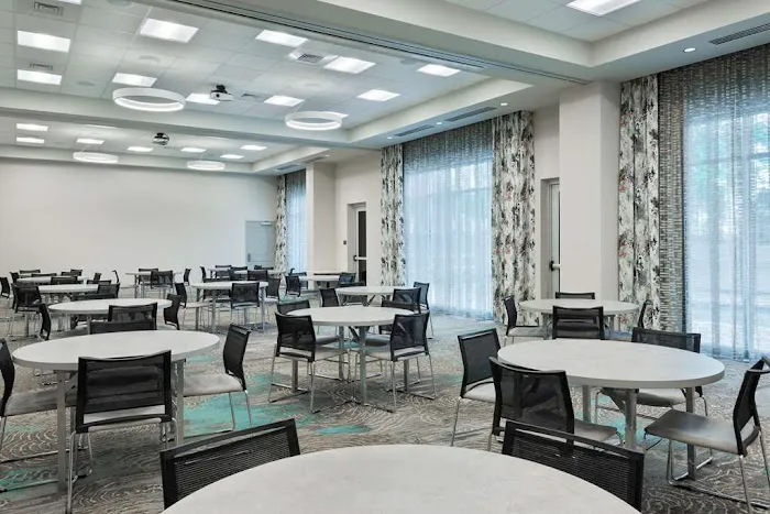 Hampton Inn & Suites Atlanta Buckhead Place 5