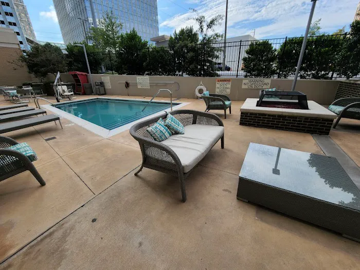 Hampton Inn & Suites Atlanta Buckhead Place 5