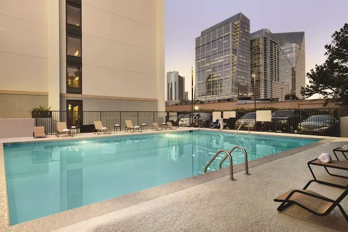 Hampton Inn Atlanta-Buckhead 5