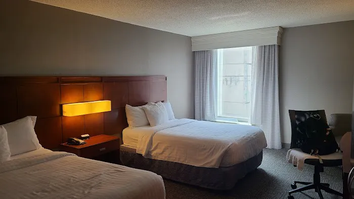 Courtyard Atlanta Buckhead 5