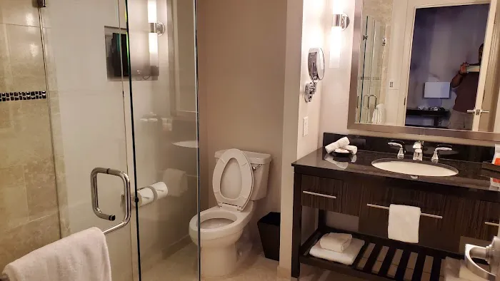 Loews Atlanta Hotel 5