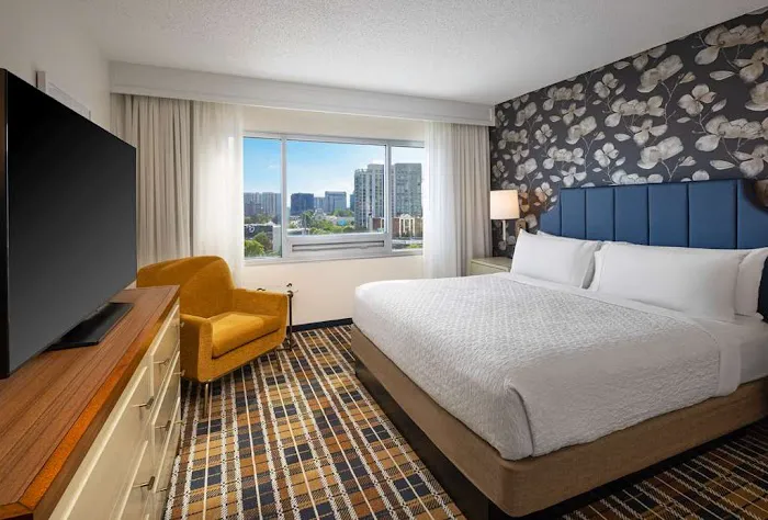 Embassy Suites by Hilton Atlanta Buckhead 5