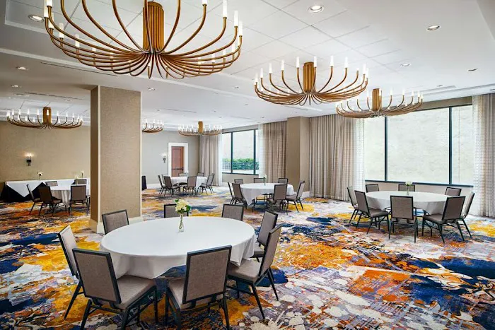 Embassy Suites by Hilton Atlanta Buckhead 5