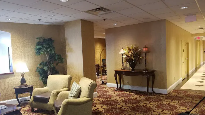 Regency Suites Hotel 5