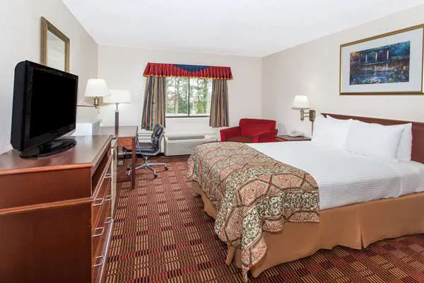 Baymont by Wyndham Smyrna 5