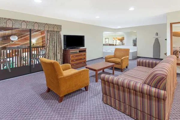 Baymont by Wyndham Smyrna 5