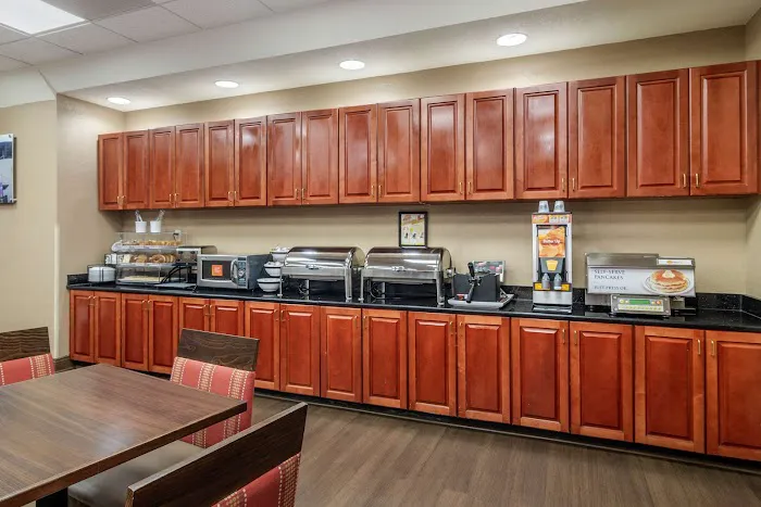Comfort Inn & Suites Atlanta/Smyrna 5