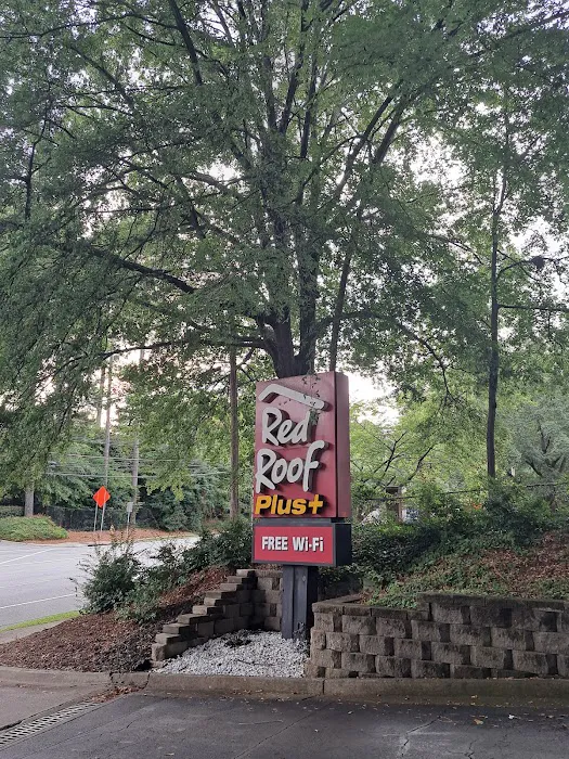 Red Roof PLUS+ Atlanta - Buckhead 4