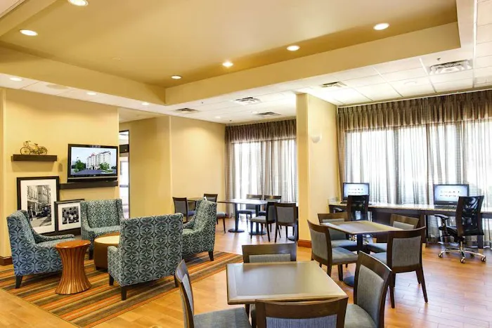 Hampton Inn & Suites Atlanta-Galleria 5