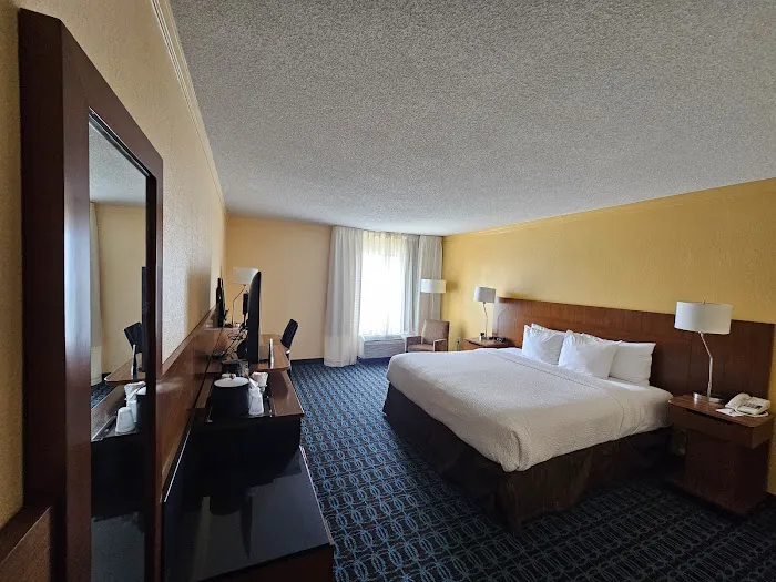 Fairfield Inn & Suites Atlanta Vinings/Galleria 5